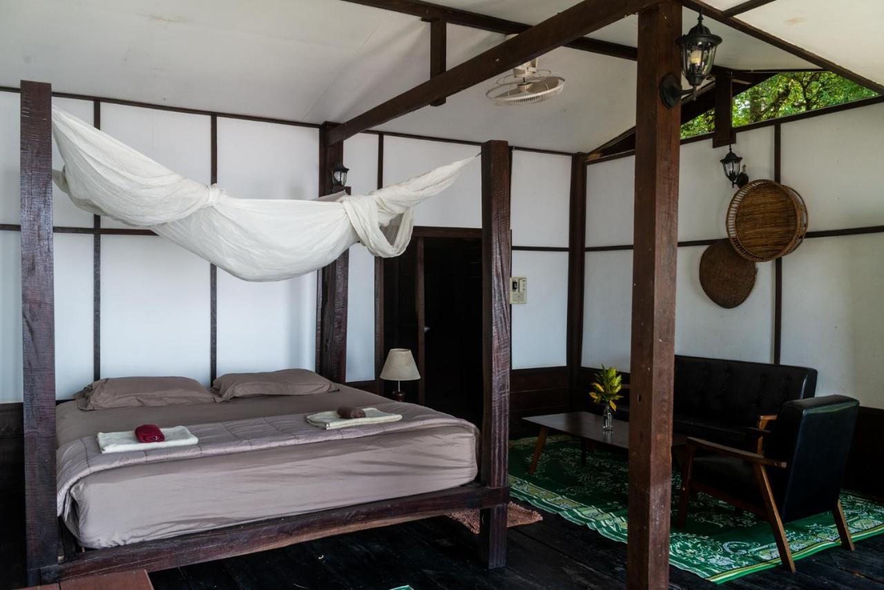 Pomelo Restaurant And Guesthouse - Fishermen & Tammarine Cottages Riverfront - Experience Nature, Culture And Adventure & Tailor-Made Tour Ban Khon 외부 사진