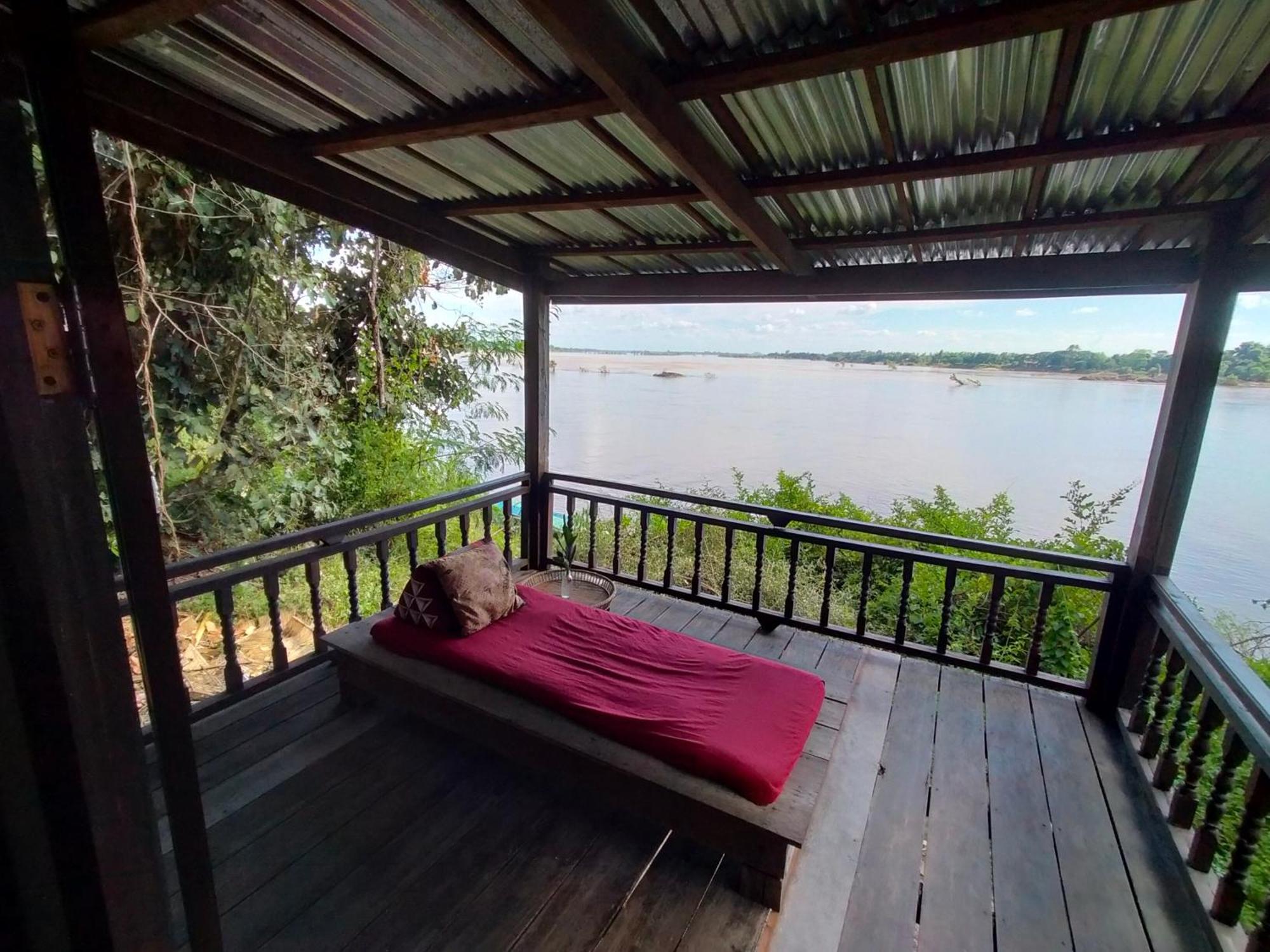 Pomelo Restaurant And Guesthouse - Fishermen & Tammarine Cottages Riverfront - Experience Nature, Culture And Adventure & Tailor-Made Tour Ban Khon 외부 사진