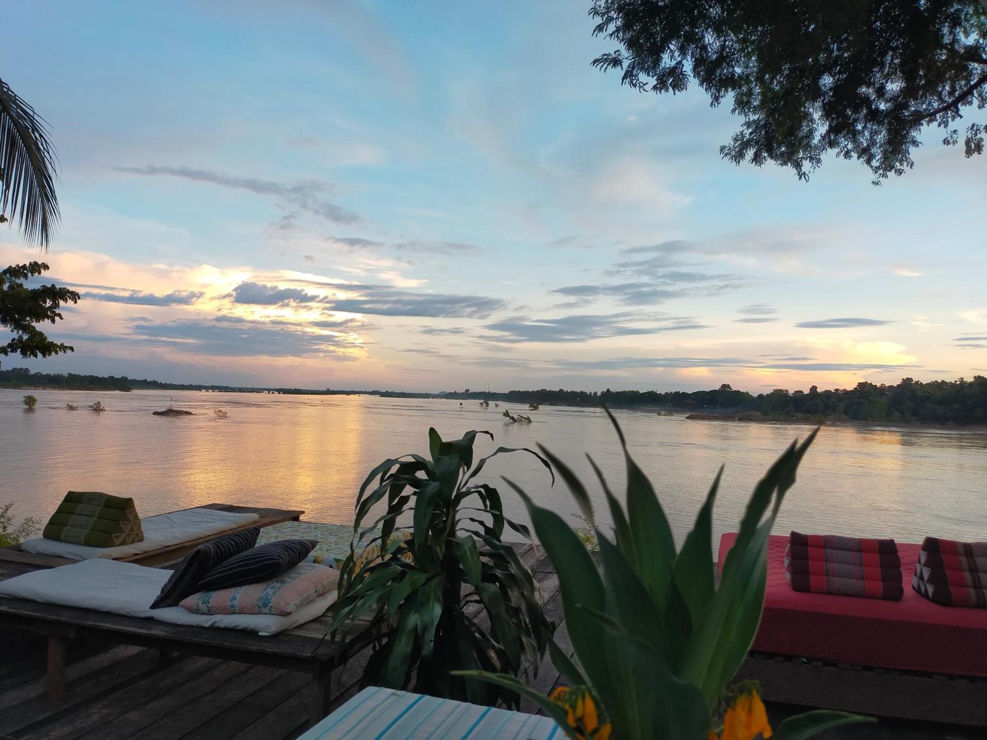 Pomelo Restaurant And Guesthouse - Fishermen & Tammarine Cottages Riverfront - Experience Nature, Culture And Adventure & Tailor-Made Tour Ban Khon 외부 사진